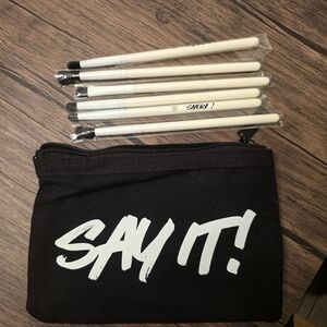 Black Makeup Pouch with Brushes Bh Cosmetics